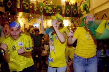 Μετά το τέλος των αγώνων της ομάδας θα προσέρχονται στην εργασία τους οι Βραζιλιάνοι