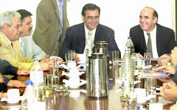 Στους δήμους περνά η χρήση αιγιαλού και παραλίας ανακοίνωσε ο Ν.Χριστοδουλάκης