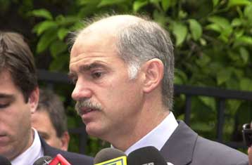 Ήπια απάντηση Παπανδρέου στις δηλώσεις Τζεμ για το Κυπριακό