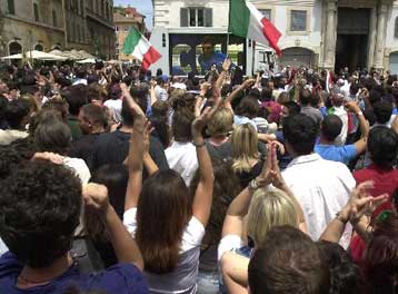 Ιταλοί πανηγυρίζοντας τη νίκη της Εθνικής τους προκάλεσαν επεισόδια στο Σίδνεϊ