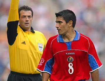 Εγκώμια της UEFA για τον Βασσάρα ο οποίος μιλά για τη συμμετοχή του στο Μουντιάλ