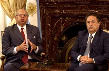 Έκανα λάθος, είπε ο πρόεδρος της Ουρουγουάης για τα περί «Αργεντινών ληστών»