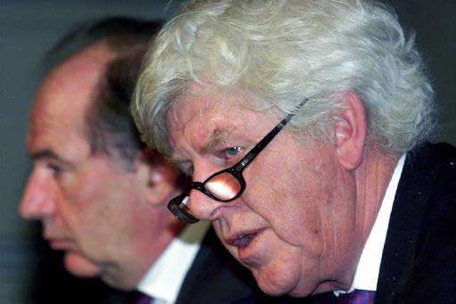 Επιβραδύνθηκε η ανάπτυξη του τομέα των υπηρεσιών στην ευρωζώνη το Μάιο