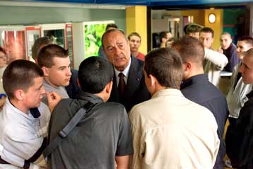 Ποσοστό 40% δίνει στη γαλλική Δεξιά νέα δημοσκόπηση