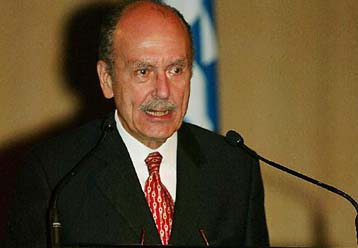 Ανησυχία του Κ.Στεφανόπουλου για την άνοδο της ακροδεξιάς στην Ευρώπη