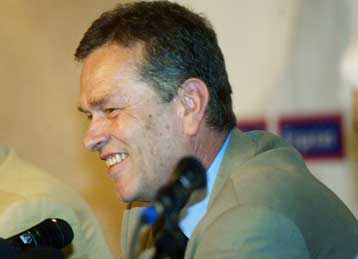 Ασπίδα προστασίας από Ιωαννίδη σε Τσακαλίδη και Γιαννούλη