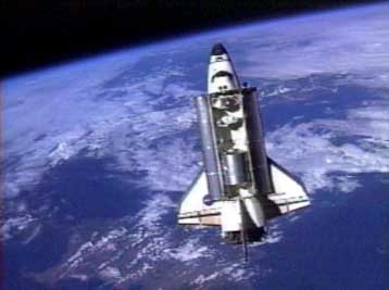 Το Endeavour έφτασε στο Διεθνή Διαστημικό Σταθμό