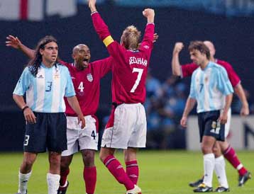 Ακτινογραφία ο Χάργκριβς, εκτός προπόνησης Χέσκεϊ, Ασλεϊ και Τζό Κόουλ