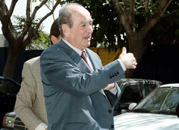 Αρνείται ότι συναντήθηκε με τον Σ.Κόκκαλη ο Κ.Μητσοτάκης και απειλεί με μήνυση