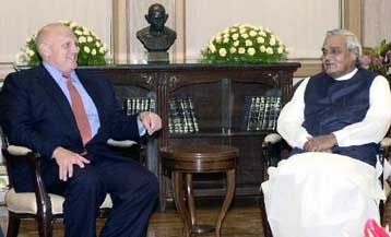 Διπλωματικές και στρατιωτικές κινήσεις καλής θέλησης είναι έτοιμη να κάνει η Ινδία