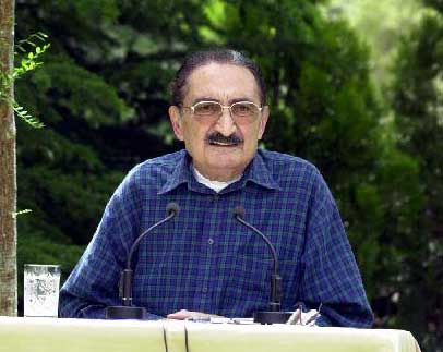 Θα συνεχίσει να εργάζεται από την οικία του ο Τούρκος πρωθυπουργός Μπουλέντ Ετζεβίτ