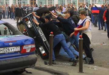 Σοβαρά επεισόδια στη Μόσχα μετά τη λήξη του αγώνα της Ρωσίας με την Ιαπωνία