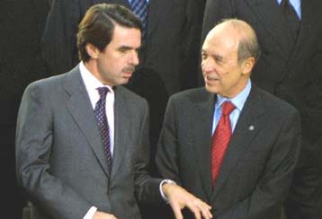 Με πρόταση για τον ευρωστρατό επισκέπτεται την Τρίτη την Αθήνα ο Αθνάρ