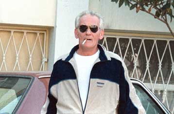 Παραδόθηκε στις αστυνομικές αρχές και οδηγήθηκε στον εισαγγελέα ο Βαγγέλης Ρωχάμης