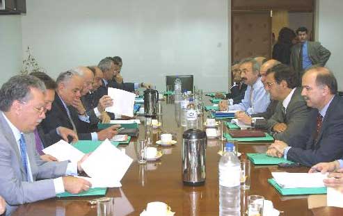 Τη δημιουργία επιτροπής για την προσέλκυση των ξένων επενδύσεων αποφάσισε η κυβέρνηση