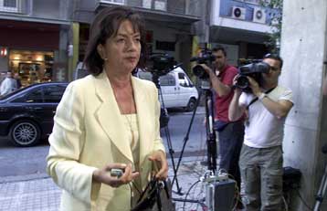 Παπαδόπουλος, πυροβολισμοί στην Κολωνάκι και εκλογές επί τάπητος στο ΕΓ του ΠΑΣΟΚ