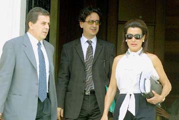 Αδεια μετ αποδοχών για τους εθελοντές και φοροαπαλλαγές, αποφάσισε η Διυπουργική