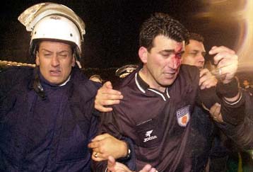 Αξιωματούχους της ΕΛ.ΑΣ. «δείχνει» η ΕΔΕ ως υπεύθυνους για τα επεισόδια στη Λεωφόρο