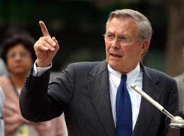 Σαφείς δεσμεύσεις της ινδικής πλευράς ζητά από τον Ντ.Ράμσφελντ το Πακιστάν