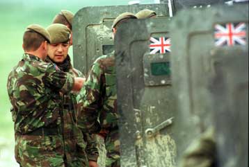 Τη σύσταση αντιτρομοκρατικού σώματος ανακοίνωσε ο Βρετανός υπουργός Αμυνας