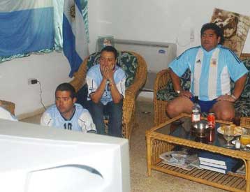 Ο στεναχωρημένος Μαραντόνα δεν άφησε ασχολίαστο τον Μπιέλσα