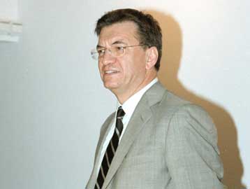 Ακαρπη απέβη και η νέα συνάντηση του υπουργού Παιδείας με τους καθηγητές