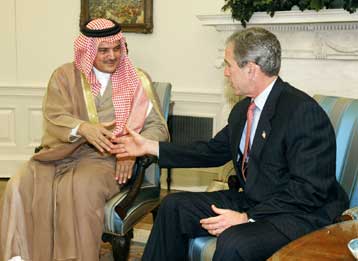 Ο Μπους δεν ορίζει σαφές χρονοδιάγραμμα για την επανέναρξη του διαλόγου στη Μ.Ανατολή