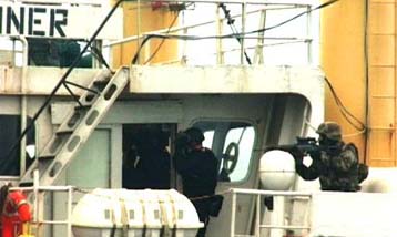 Πιάστηκε στον Ατλαντικό ελληνικό πλοίο το οποίο μετέφερε 5 τόνους κοκαΐνης