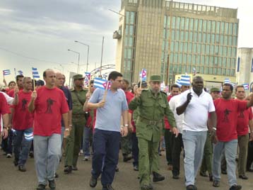 Τριήμερο δημοψήφισμα για το μέλλον του Σοσιαλισμού προανήγγειλε ο Φιντέλ Κάστρο