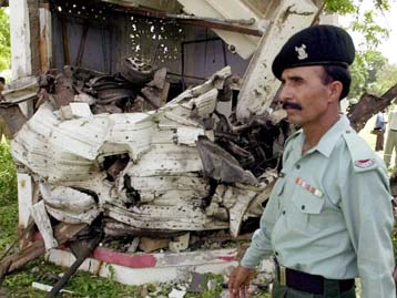 Καταδικάζει ο Λευκός Οίκος τη βομβιστική επίθεση στο Πακιστάν – Στους 11 οι νεκροί