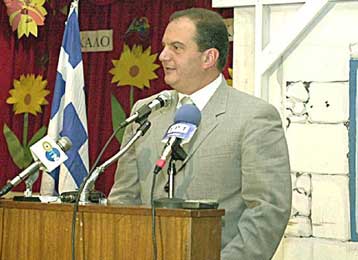 «Ο Κ.Σημίτης συνώνυμος με συνθήκες πολιτικής αστάθειας» δηλώνει ο αρχηγός της ΝΔ