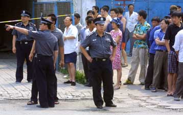 Δεκάδες νεκροί από πυρκαγιά σε Ίντερνετ καφέ του Πεκίνου – Διακόπτεται η λειτουργία τους