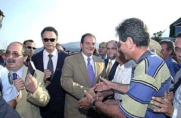 Ο Κ.Σημίτης έχει χάσει τον έλεγχο, τόνισε από τη Λευκάδα ο Κ.Καραμανλής