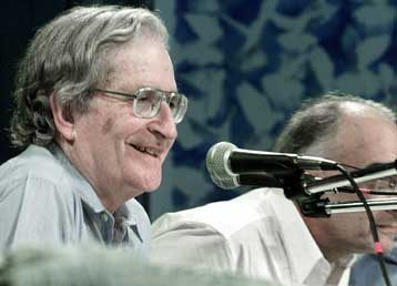 Αμερικανοί διανοούμενοι αντιτίθενται στον πόλεμο κατά της τρομοκρατίας των ΗΠΑ