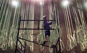 Αποζημιώσεις από ελβετικές και αμερικανικές τράπεζες ζητούν τα θύματα του απαρτχάιντ