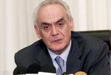 Στη Βοσνία ο υπουργός Ανάπτυξης Ακης Τσοχατζόπουλος