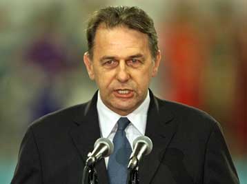 Η συνεργασία μεταξύ κυβέρνησης και του «Αθήνα 2004» αποδίδει καρπούς, τονίζει ο Ρογκ