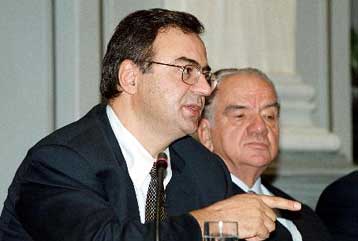 Αναβάλλεται η μείωση της συμμετοχής του Δημοσίου στην Εθνική Τράπεζα