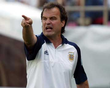 Ο τεχνικός της Αργεντινής Μ.Μπιέλσα προτιμά την Αγγλία νικήτρια επί της Βραζιλίας