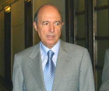 Παππούς από την Πέμπτη ο πρωθυπουργός, Κώστας Σημίτης