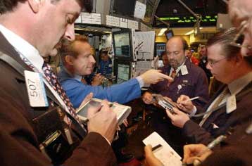 Πτώση Nasdaq και Dow Jones στο κλείσιμο της Πέμπτης