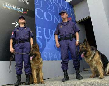 Λαθρομετανάστευση και αγροτικές επιδοτήσεις στην ατζέντα των συνομιλιών στη Σεβίλλη