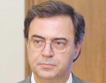 Ισχυρή ανάπτυξη για το 2002 «βλέπουν» ΟΟΣΑ και υπουργείο Οικονομίας