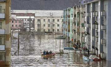 Τουλάχιστον 28 νεκροί από τις πλημμύρες που σαρώνουν τις νότιες περιοχές της Ρωσίας