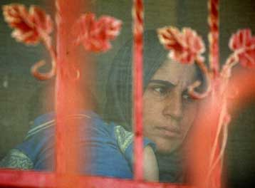 Την αλλαγή της παλαιστινιακής ηγεσίας ζητά ο Μπους – Νέα εισβολή στη Χεβρώνα