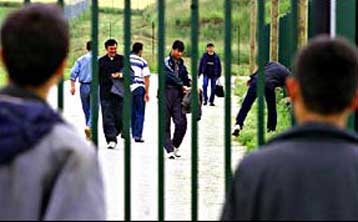 Μέτρα ενίσχυσης της ασφάλειας στο τούνελ της Μάγχης ανακοίνωσε η βρετανική κυβέρνηση