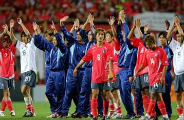 Υπερήφανοι οι Νοτιοκορεάτες παρά τον αποκλεισμό από τη Γερμανία