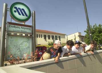 Με συγχρηματοδότηση προωθούνται οι επεκτάσεις του μετρό