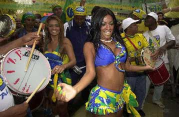 Με τις θρυλικές εμφανίσεις και μεγάλη αισιοδοξία Βραζιλία-Γερμανία εν όψει του τελικού