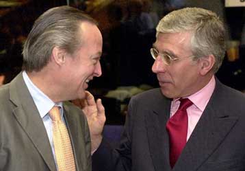 Δύσκολο να επιτευχθεί συμφωνία για το Γιβραλτάρ έως το καλοκαίρι, παραδέχεται ο Πικέ